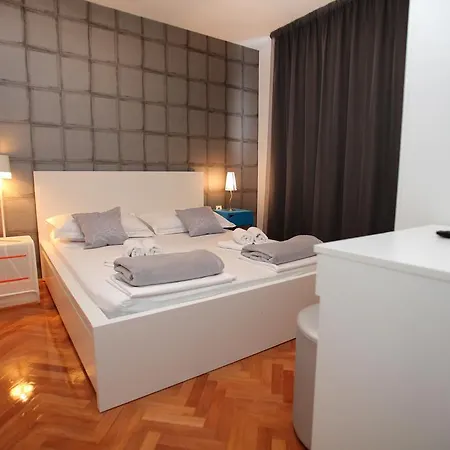 Happy Dreams Apartment Near The Beach And Old Town Apartment Split