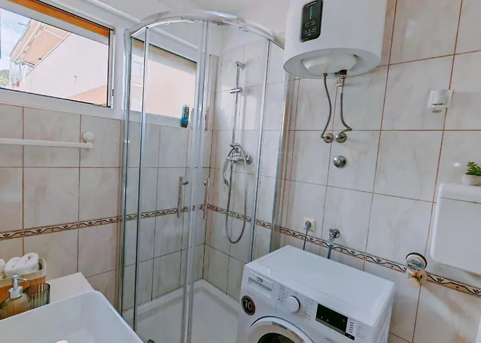 Happy Dreams Near The And Old Town *